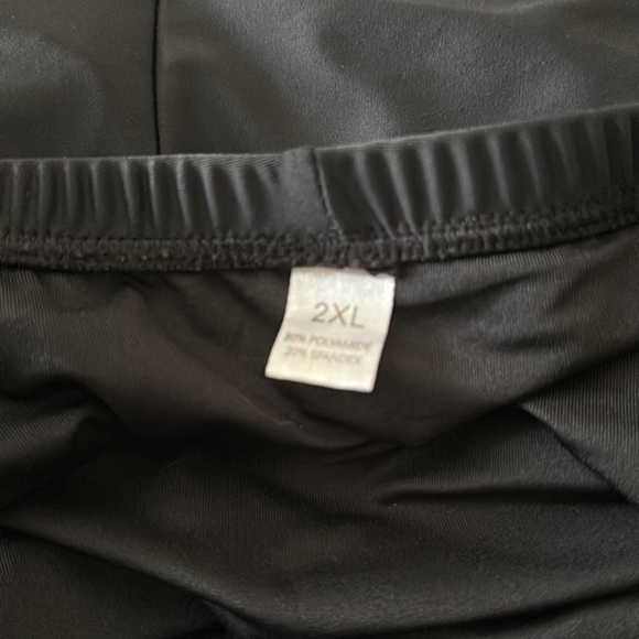 Women’s swim shorts - Picture 4 of 4